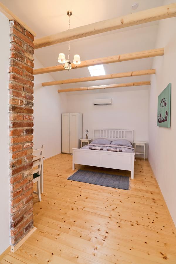 La Bobul Apartments Drnholec 外观 照片